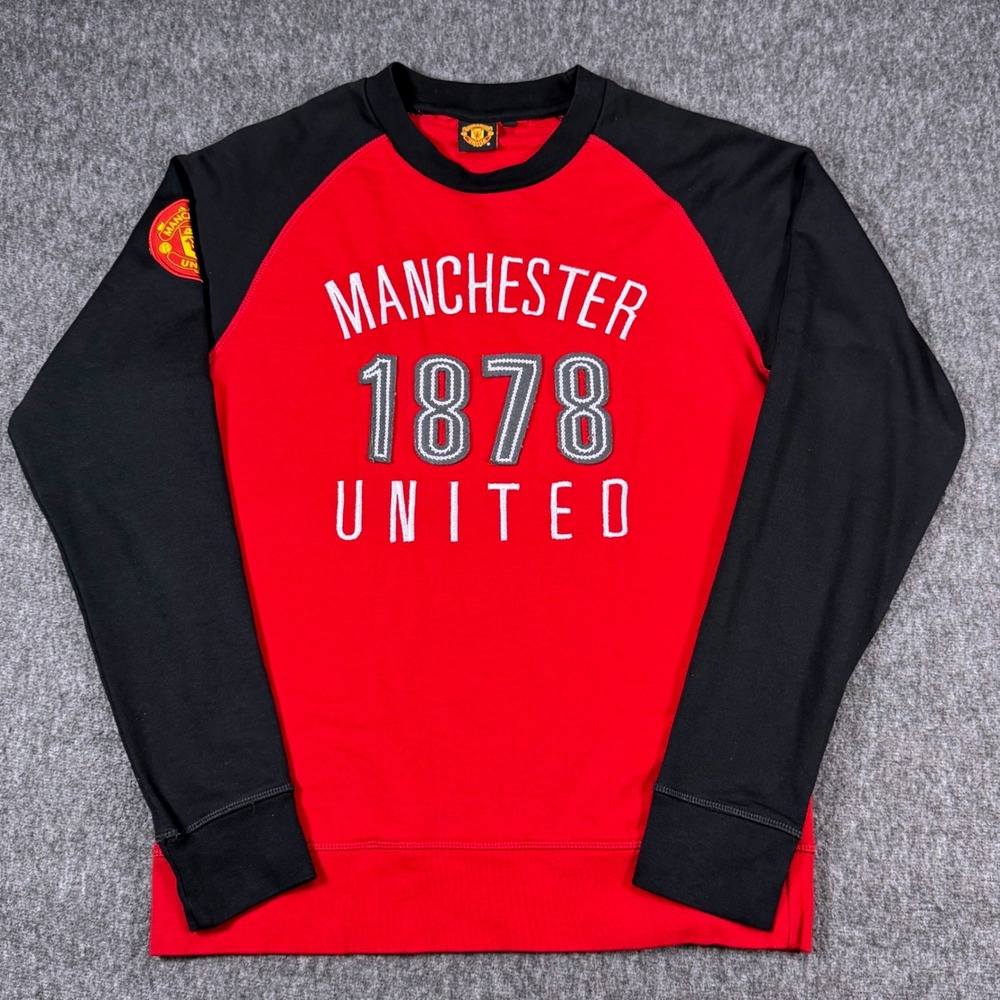 Manchester United 1878 Official Merchandise  unisex Sweater Size SMALL.